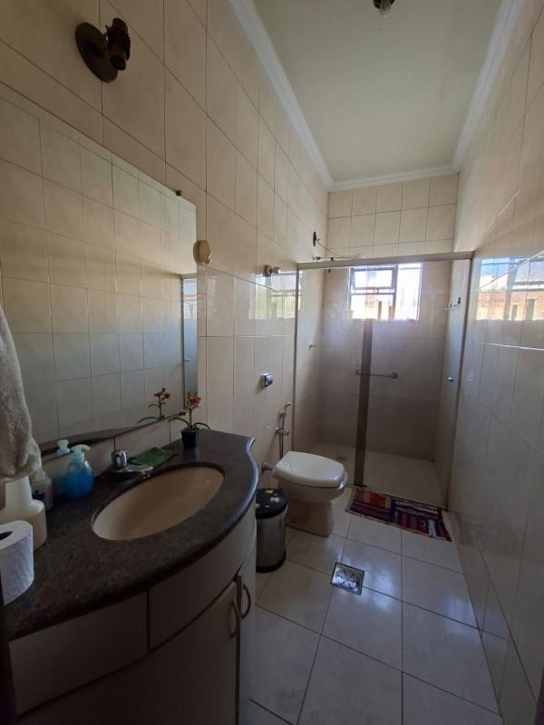 Casa, São Benedito, 3 Quartos, 4 Vagas, 1 Suíte