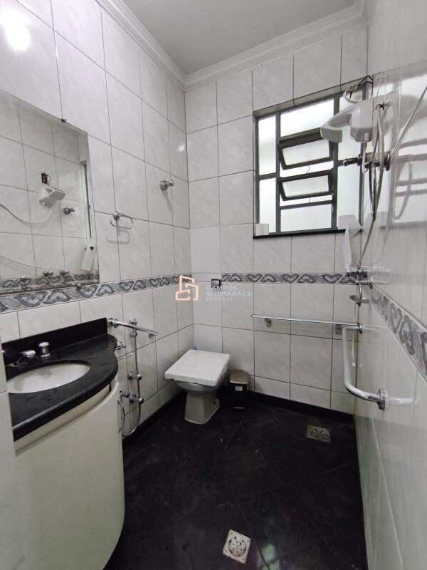 Casa Comercial, Barreiro, 3 Quartos