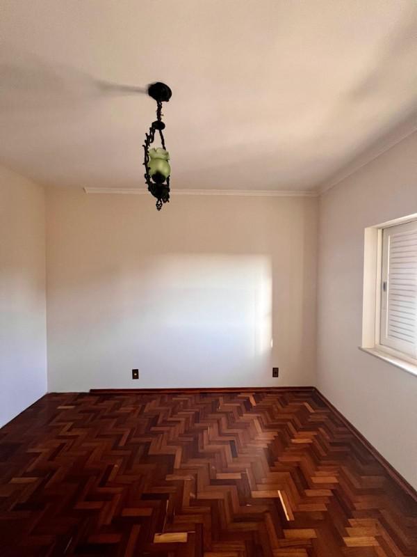 Casa, Vila Pinto, 4 Quartos, 2 Vagas, 1 Suíte