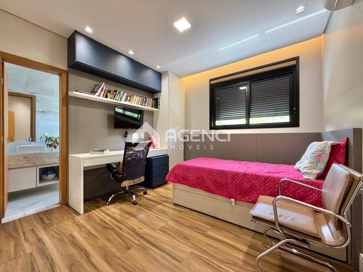 Casa, Portal do Sol, 4 Quartos, 0 Vaga, 4 Suítes