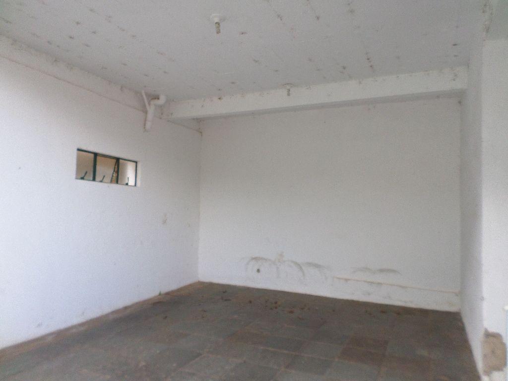 Casa, Centro, 5 Quartos, 0 Vaga, 1 Suíte