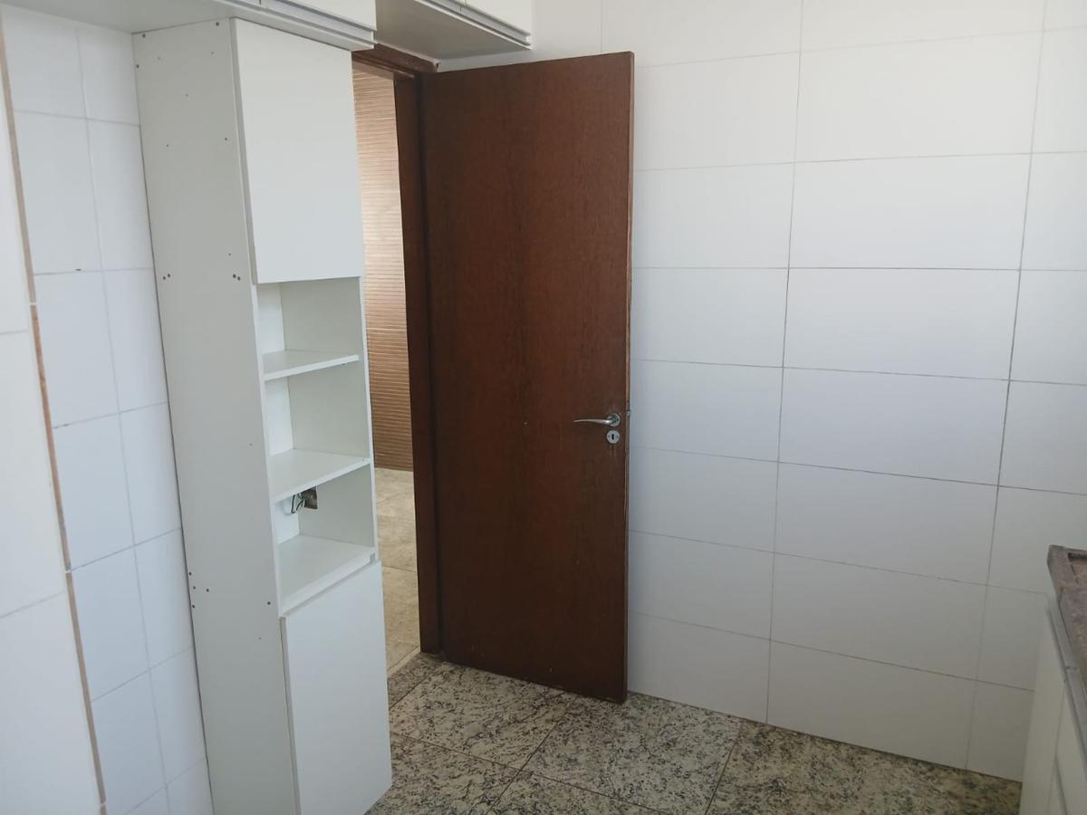 Apartamento, Estoril, 3 Quartos, 1 Vaga