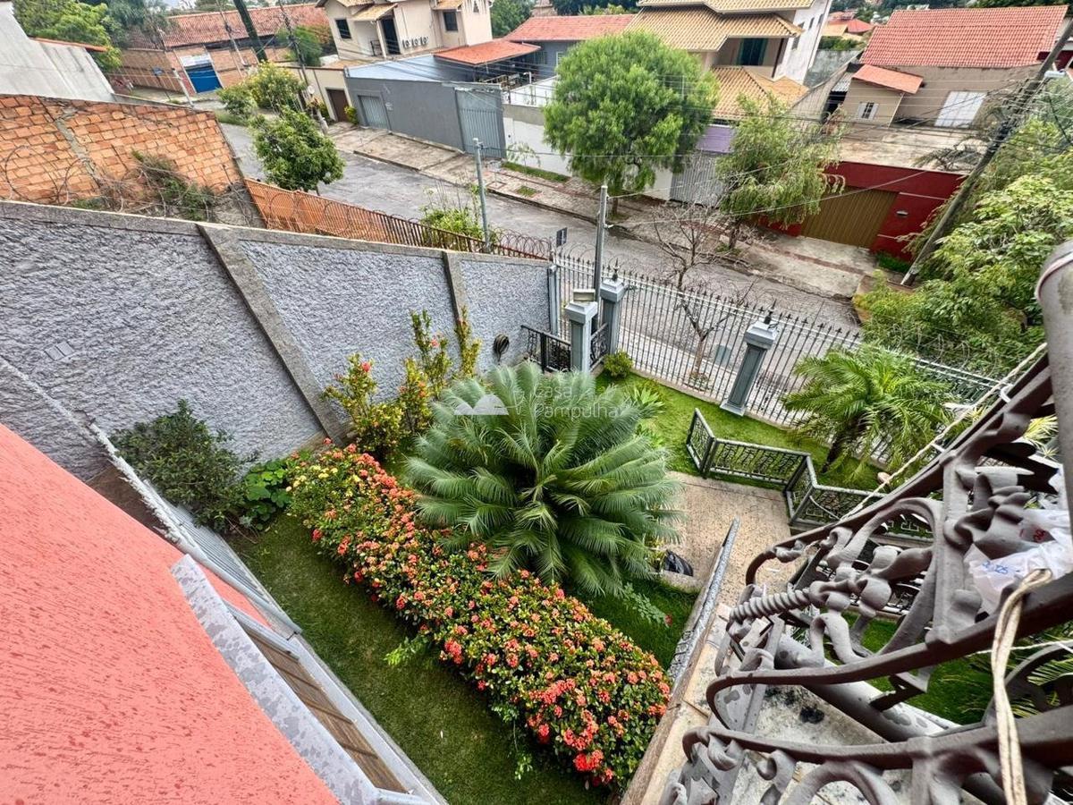 Casa, Trevo, 3 Quartos, 10 Vagas, 1 Suíte