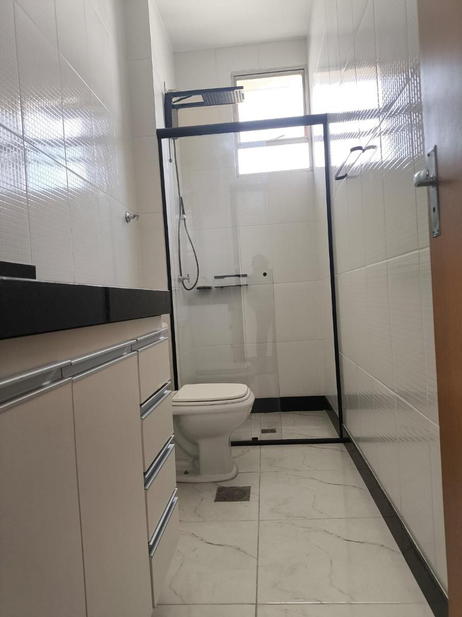 Apartamento, Estoril, 4 Quartos, 1 Vaga, 1 Suíte