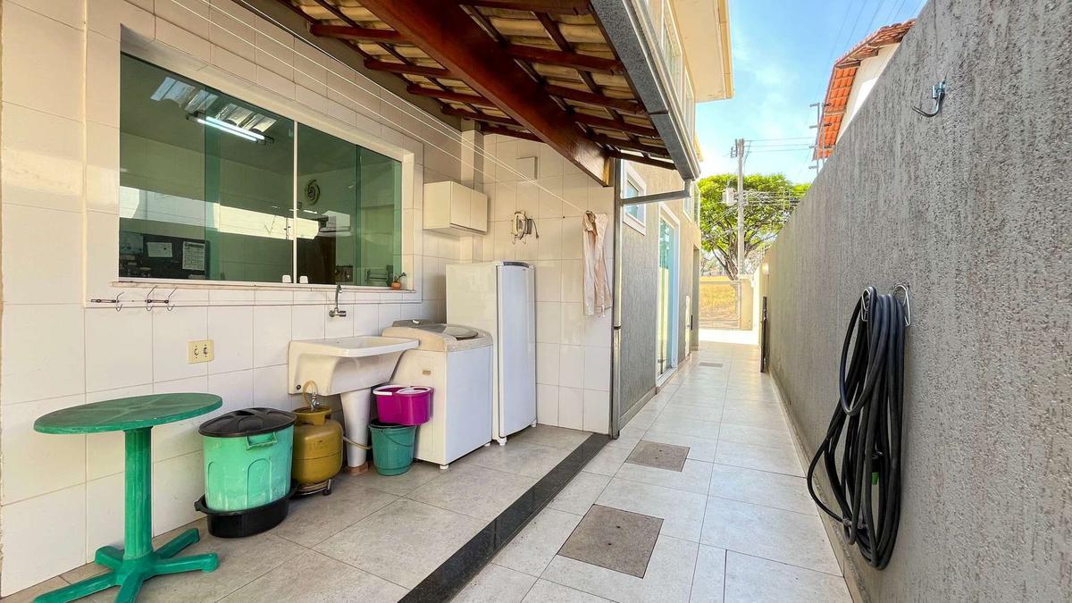 Casa, Santa Amélia, 3 Quartos, 3 Vagas, 1 Suíte