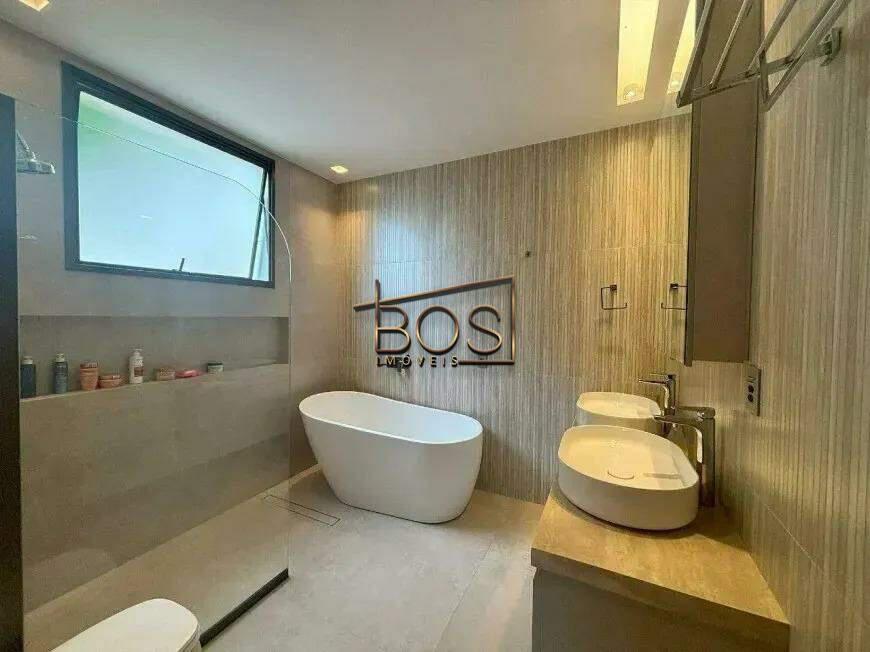 Apartamento, Santa Lúcia, 4 Quartos, 4 Vagas, 3 Suítes