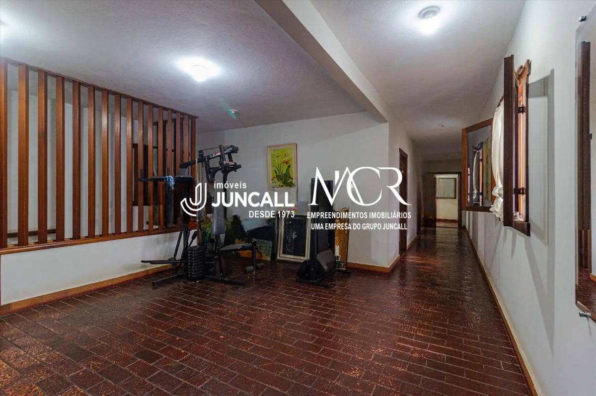 Casa, Castelo, 5 Quartos, 2 Vagas, 1 Suíte