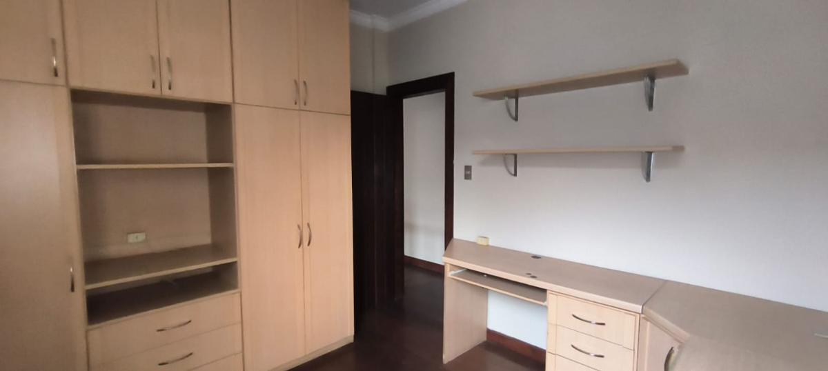 Casa, Itapoã, 5 Quartos, 4 Vagas, 1 Suíte