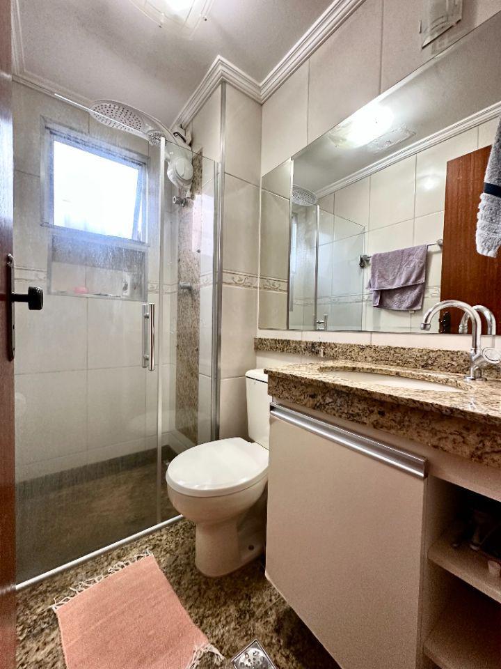 Apartamento, Sagrada Família, 3 Quartos, 2 Vagas, 1 Suíte