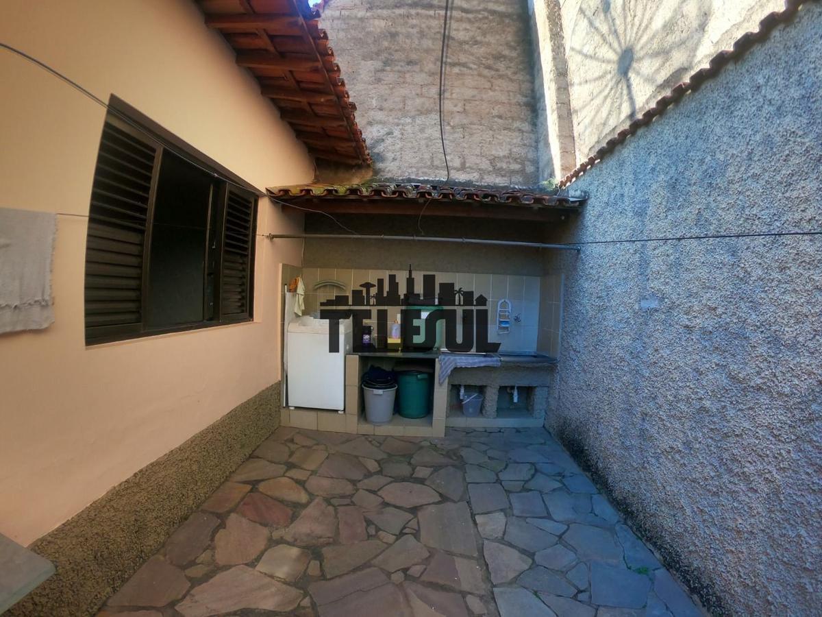 Casa, Vila Pinto, 4 Quartos, 2 Vagas, 2 Suítes