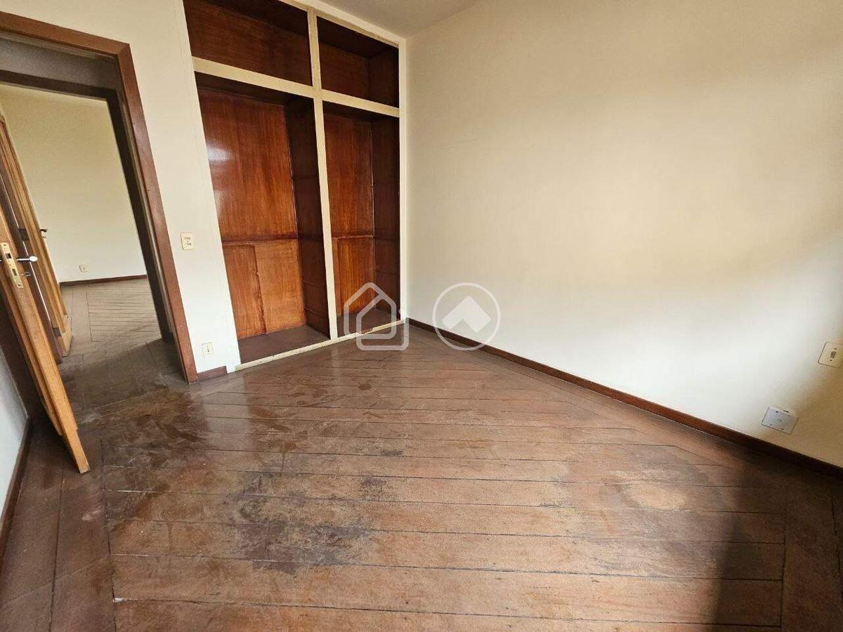 Casa, Santa Teresa, 8 Quartos, 6 Vagas, 2 Suítes