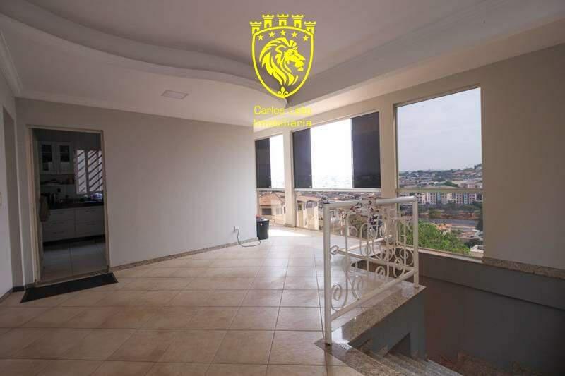 Casa, João Pinheiro, 5 Quartos, 5 Vagas, 1 Suíte