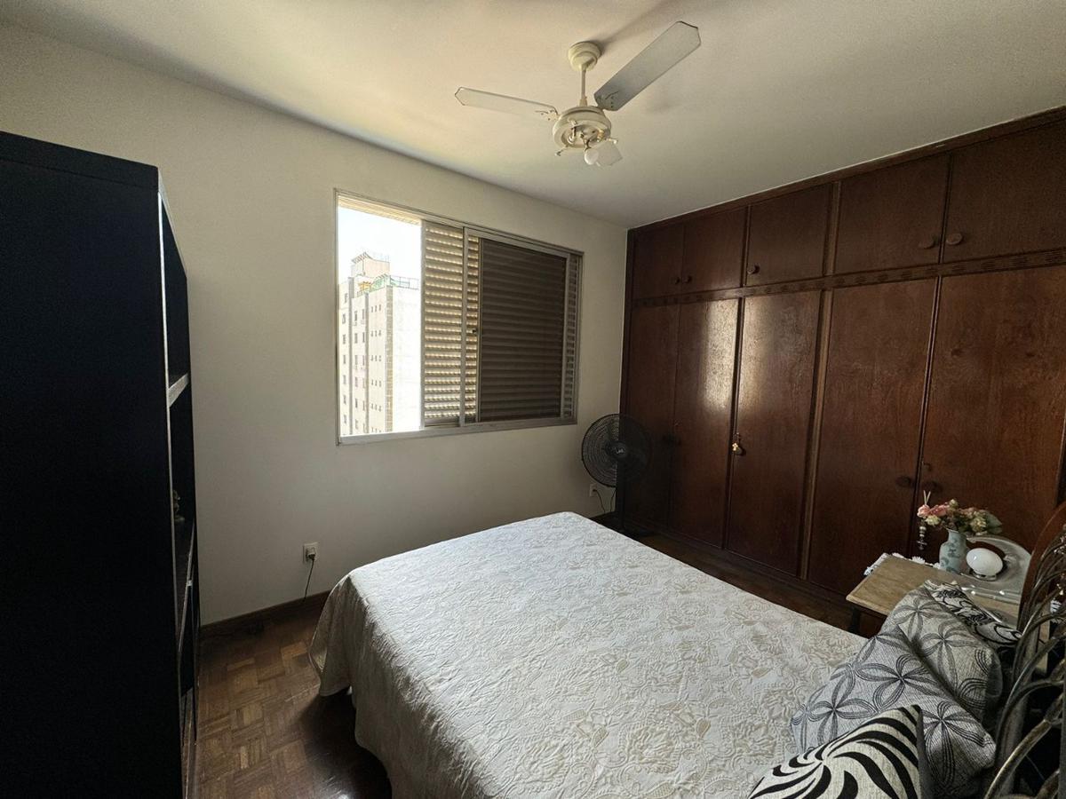 Apartamento, Funcionários, 4 Quartos, 2 Vagas, 1 Suíte