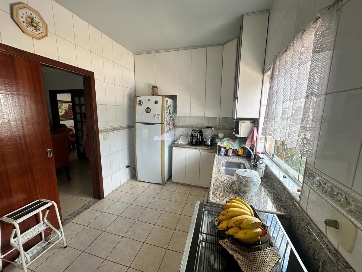 Casa, Santa Mônica, 5 Quartos, 3 Vagas, 1 Suíte