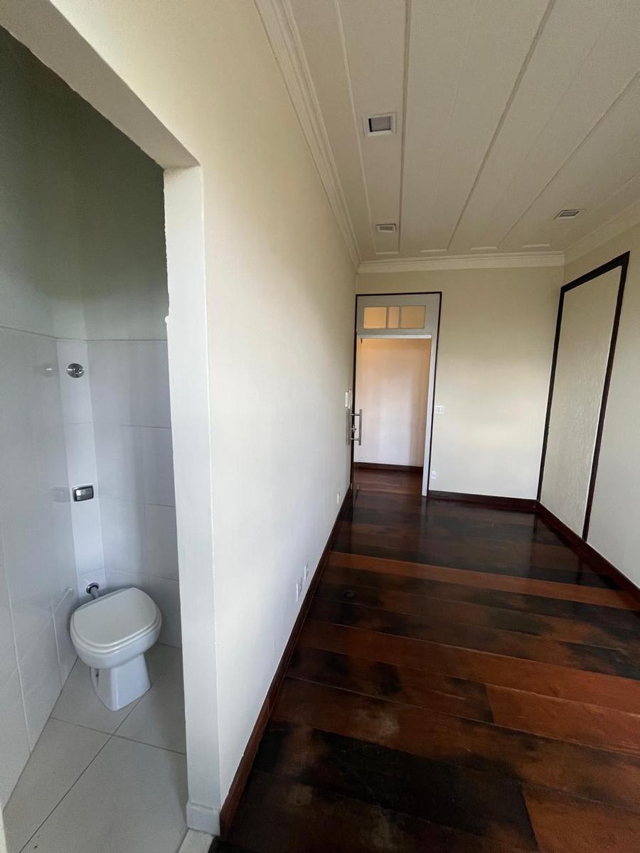 Andar, Centro, 1 Quarto, 0 Vaga
