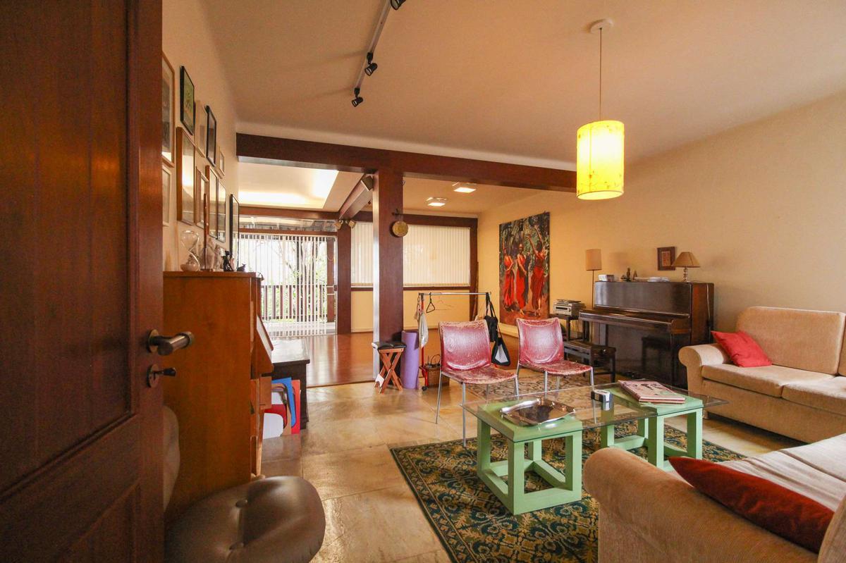 Casa, Serra, 4 Quartos, 5 Vagas, 1 Suíte