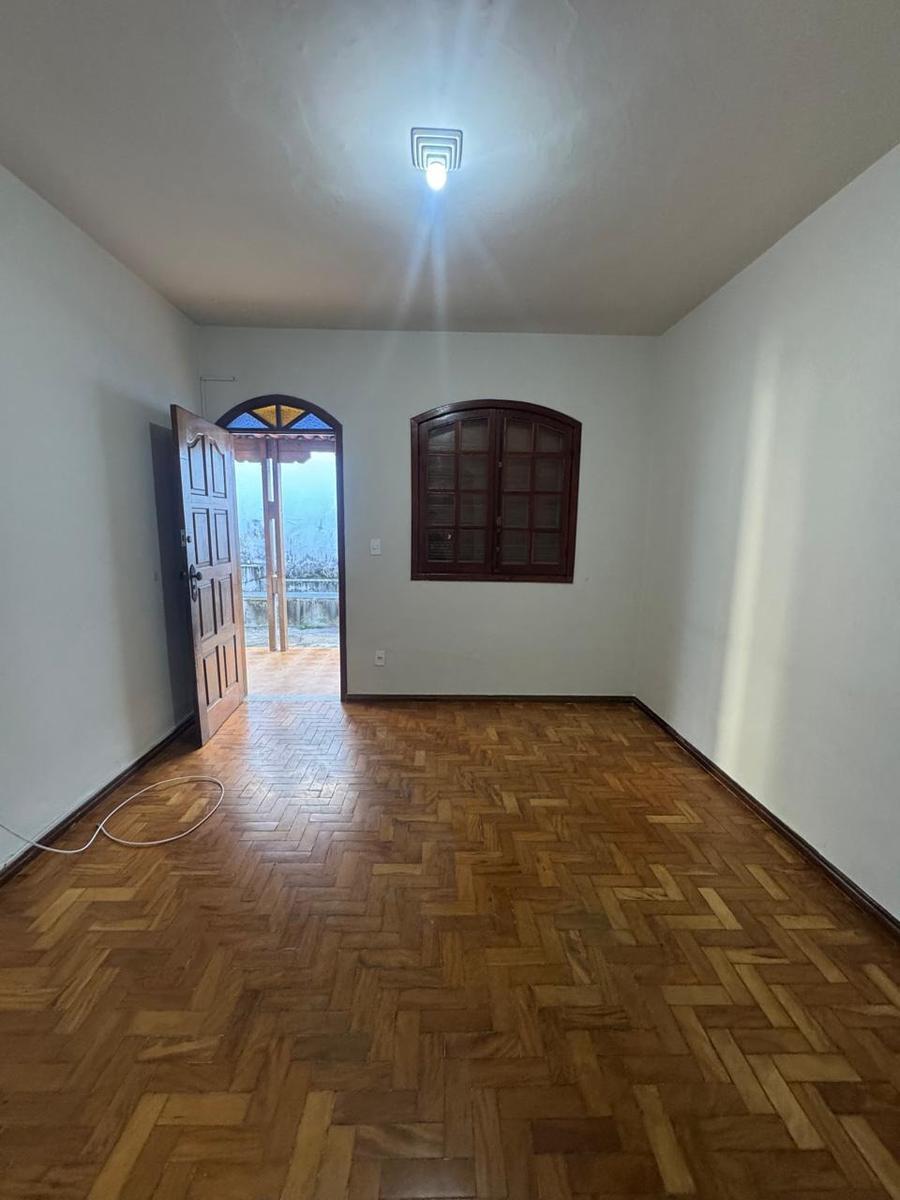 Casa, Jardim Leblon, 3 Quartos, 3 Vagas, 1 Suíte