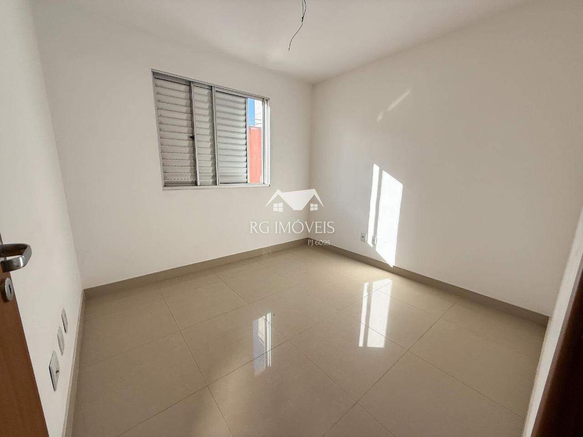 Apartamento, Barreiro, 3 Quartos, 2 Vagas, 1 Suíte