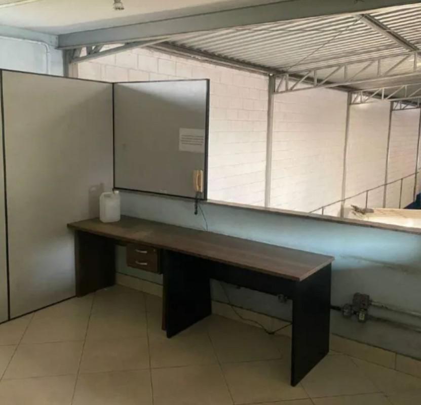 Galpão, São Francisco, 0 Quarto, 10 Vagas