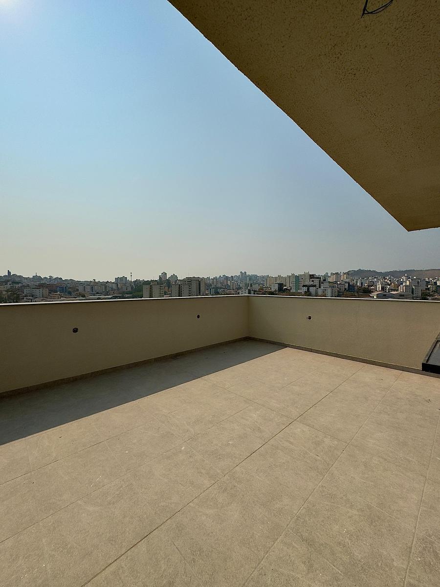 Cobertura, Santa Terezinha, 2 Quartos, 2 Vagas