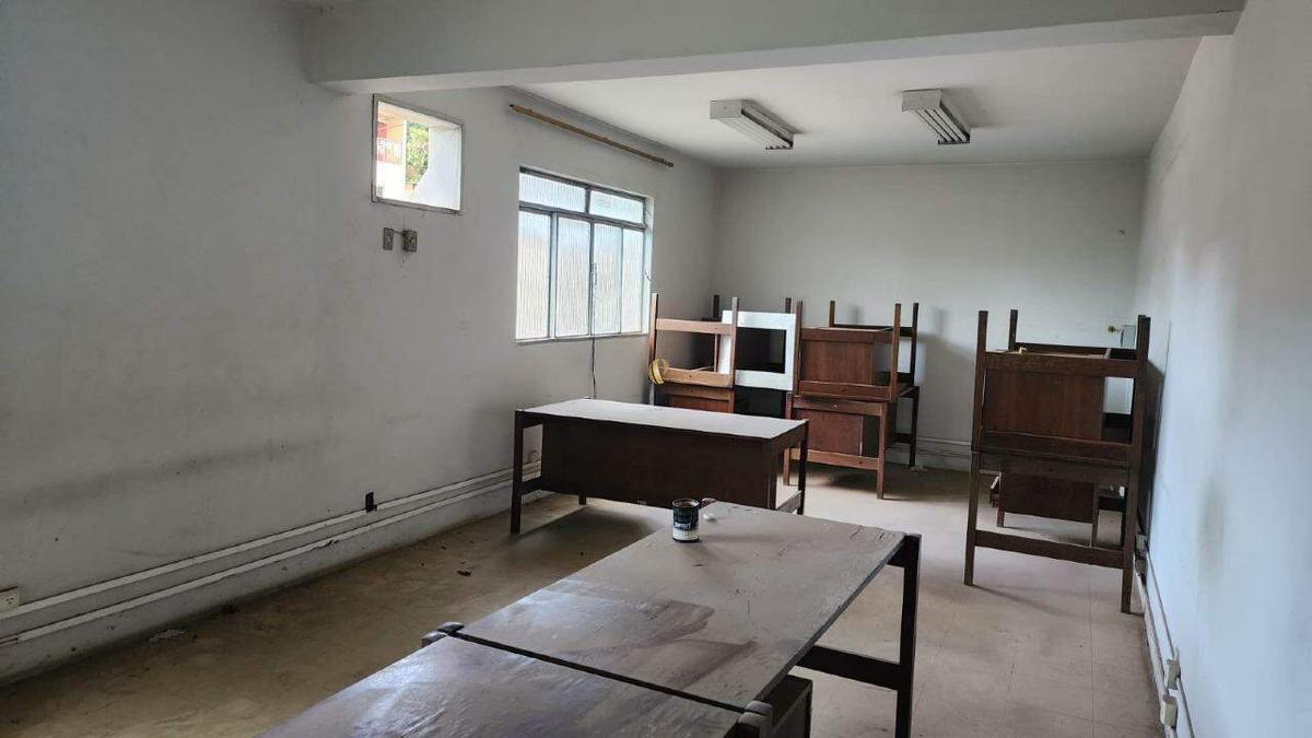 Galpão, Califórnia, 0 Quarto, 0 Vaga