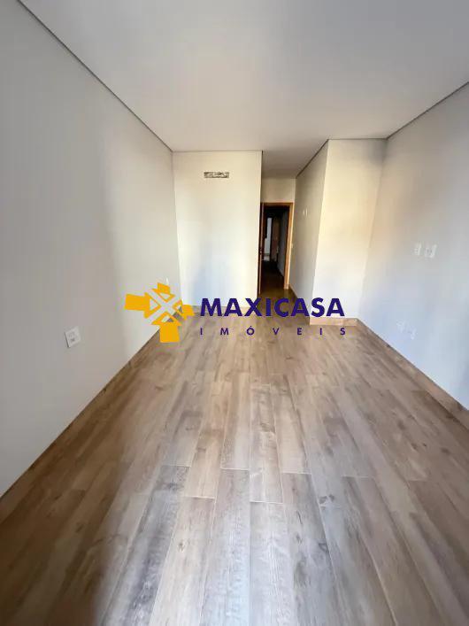 Casa, Jaraguá, 4 Quartos, 4 Vagas, 1 Suíte