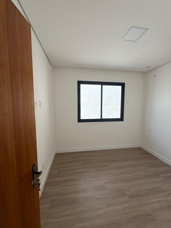 Casa, Lundcea, 3 Quartos, 2 Vagas, 1 Suíte