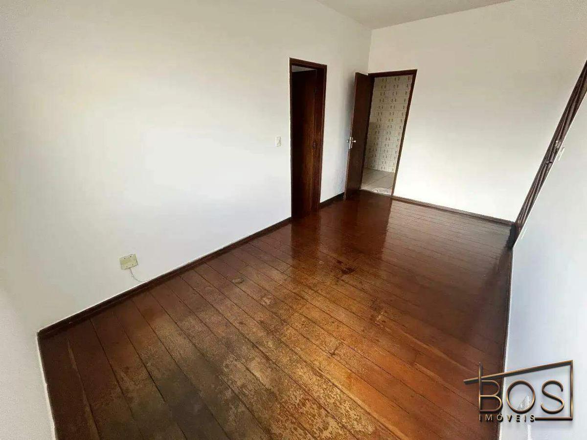 Apartamento, Sagrada Família, 2 Quartos, 0 Vaga