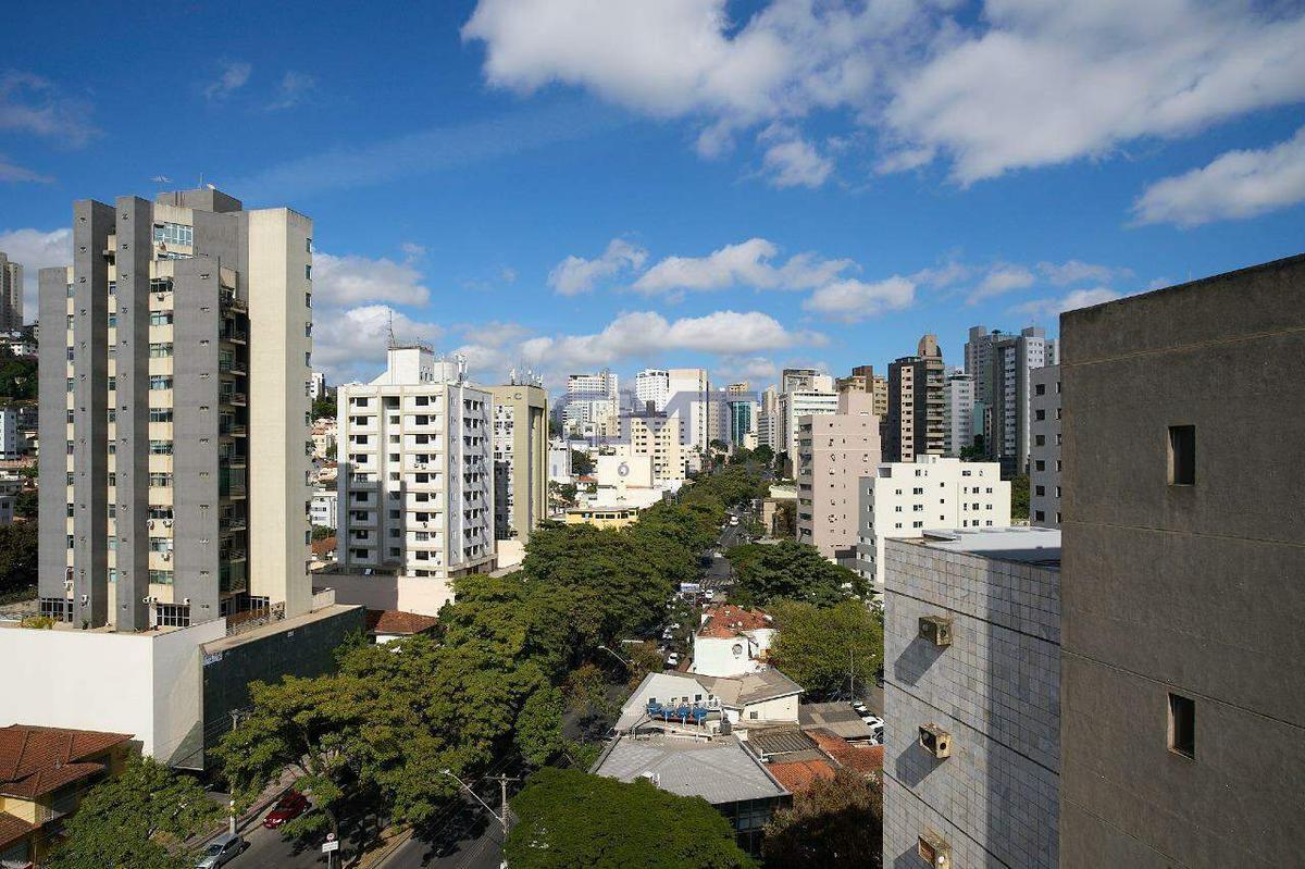 Apartamento, Funcionários, 2 Quartos, 2 Vagas, 1 Suíte