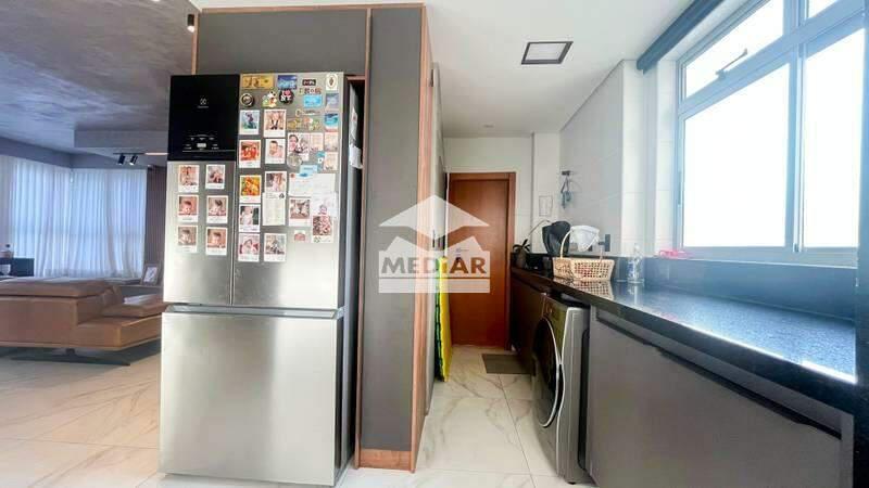Apartamento, Luxemburgo, 3 Quartos, 4 Vagas, 2 Suítes