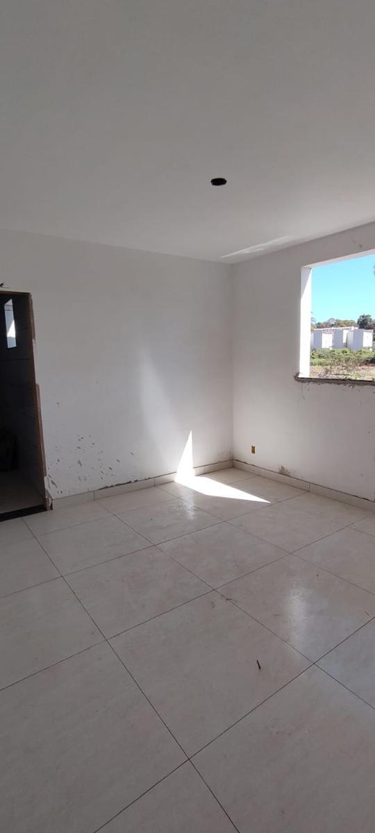 Casa, Vale das Orquídeas, 2 Quartos, 2 Vagas, 1 Suíte