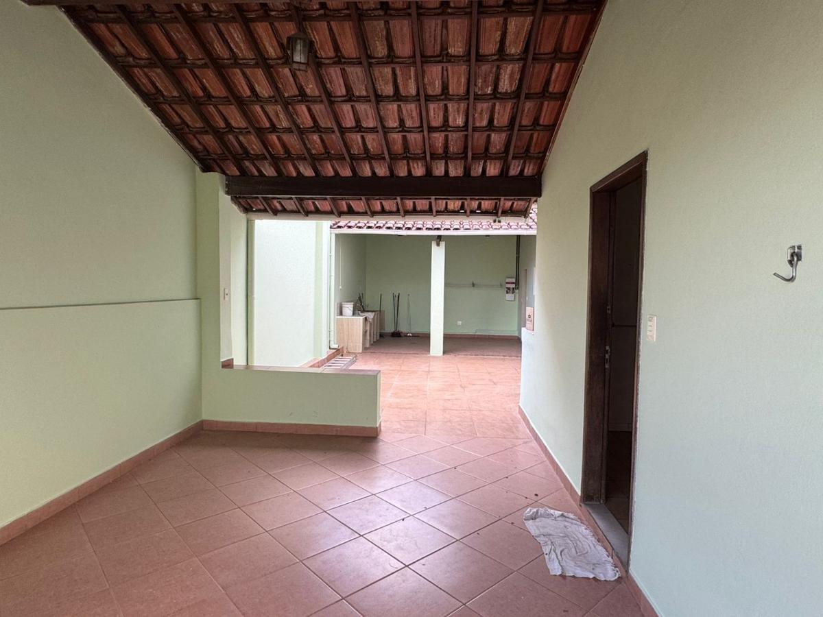 Casa, Colégio Batista, 5 Quartos, 1 Vaga, 1 Suíte