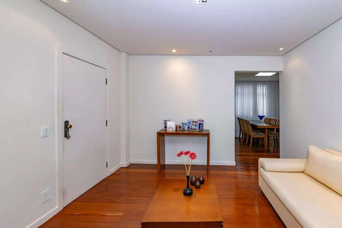 Apartamento, Coração de Jesus, 3 Quartos, 1 Vaga, 1 Suíte