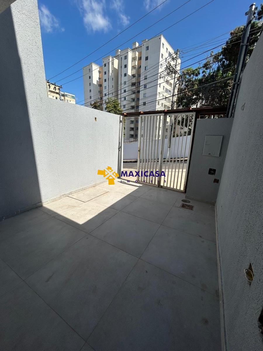 Casa, Planalto, 2 Quartos, 1 Vaga, 1 Suíte