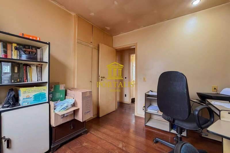 Apartamento, Santo Agostinho, 4 Quartos, 2 Vagas, 1 Suíte