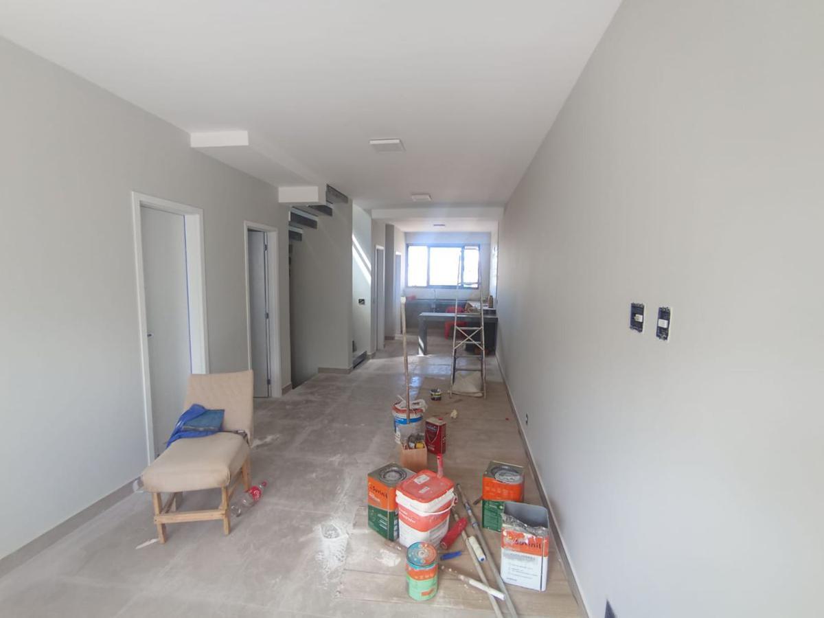 Casa, Santa Cruz, 3 Quartos, 2 Vagas, 1 Suíte