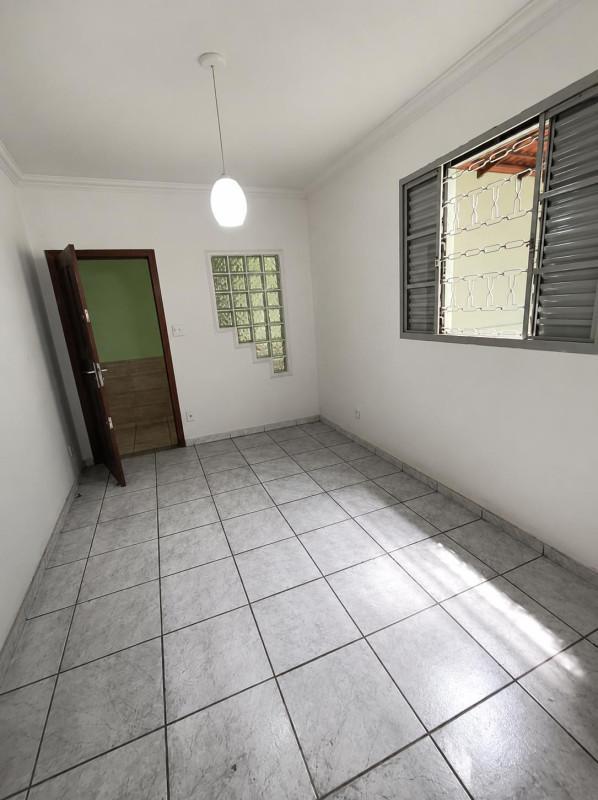 Casa, Tirol (barreiro), 4 Quartos, 4 Vagas, 1 Suíte