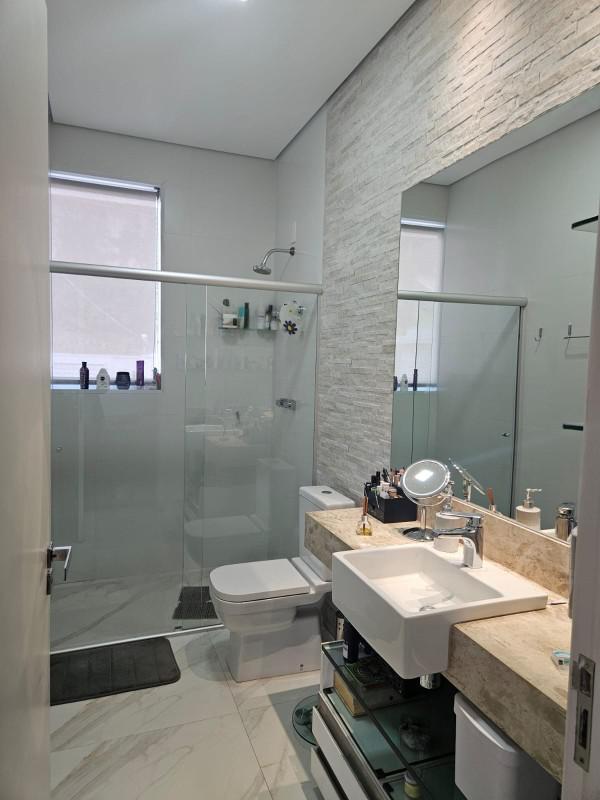 Casa, Santa Lúcia, 4 Quartos, 6 Vagas, 4 Suítes