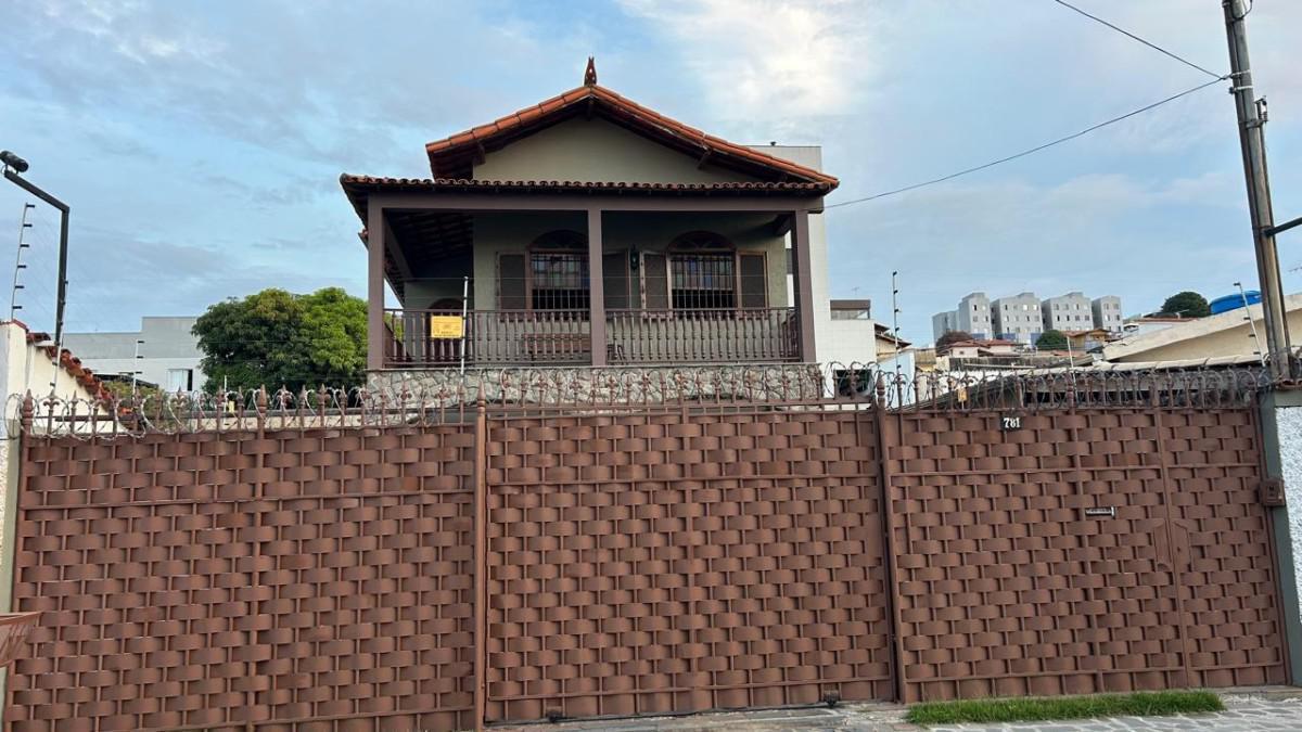 Casa, Renascença, 3 Quartos, 6 Vagas, 1 Suíte