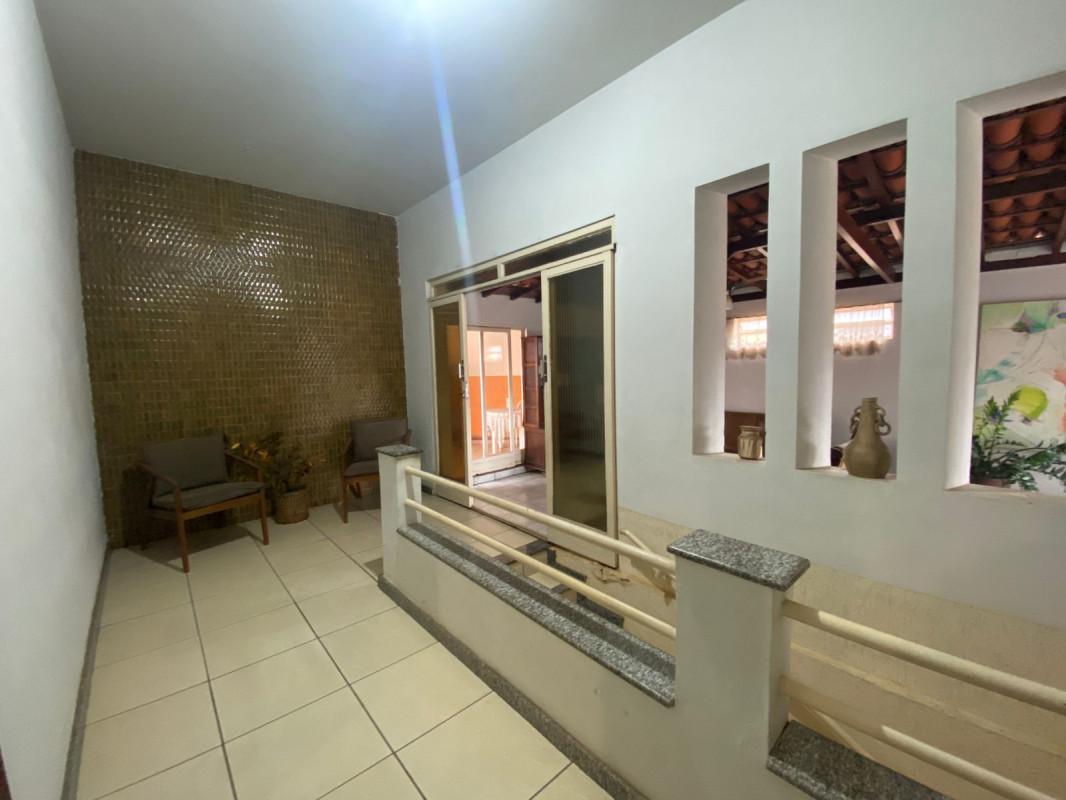 Casa, Centro, 5 Quartos, 2 Vagas