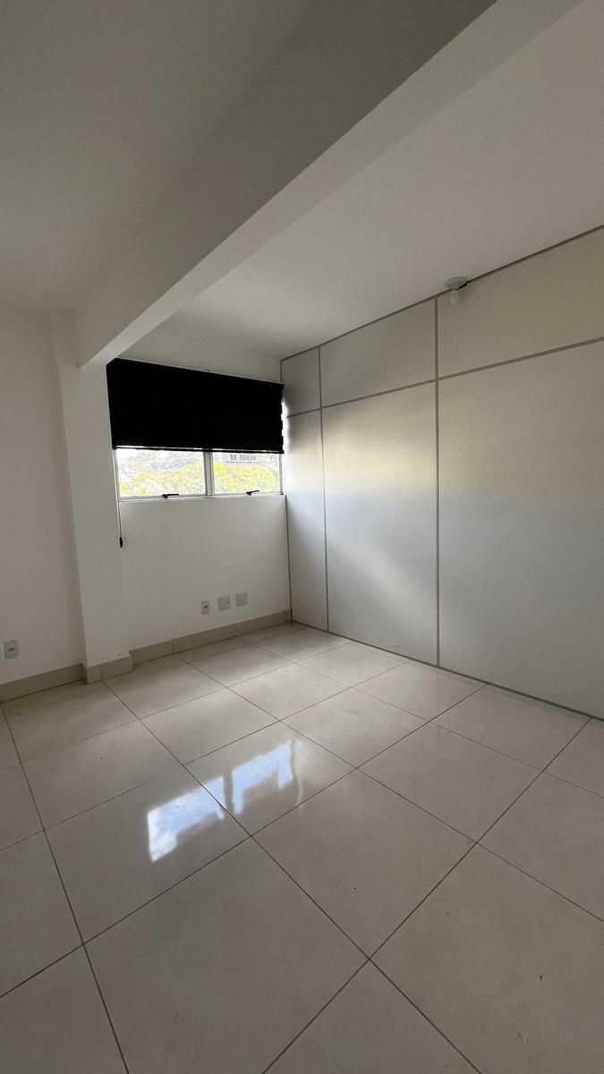 Sala, Centro, 0 Quarto, 1 Vaga