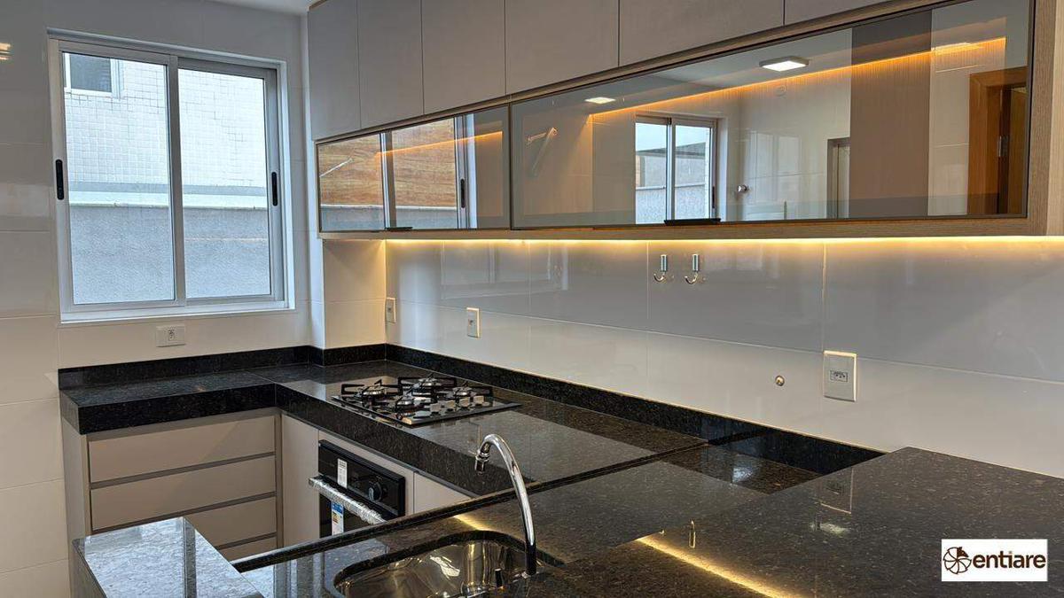 Apartamento, Vila Paris, 2 Quartos, 2 Vagas, 1 Suíte