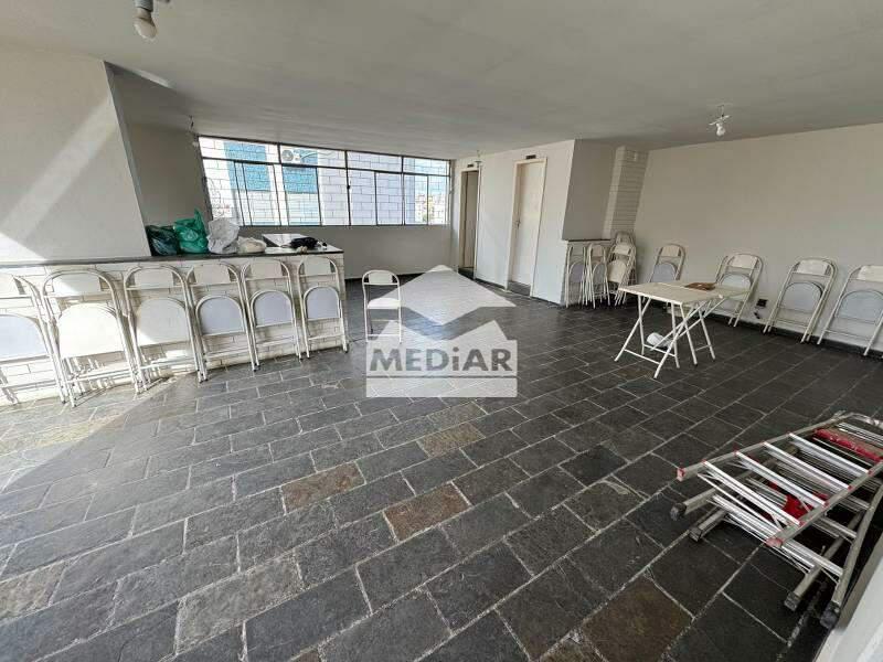 Apartamento, Sagrada Família, 2 Quartos, 1 Vaga