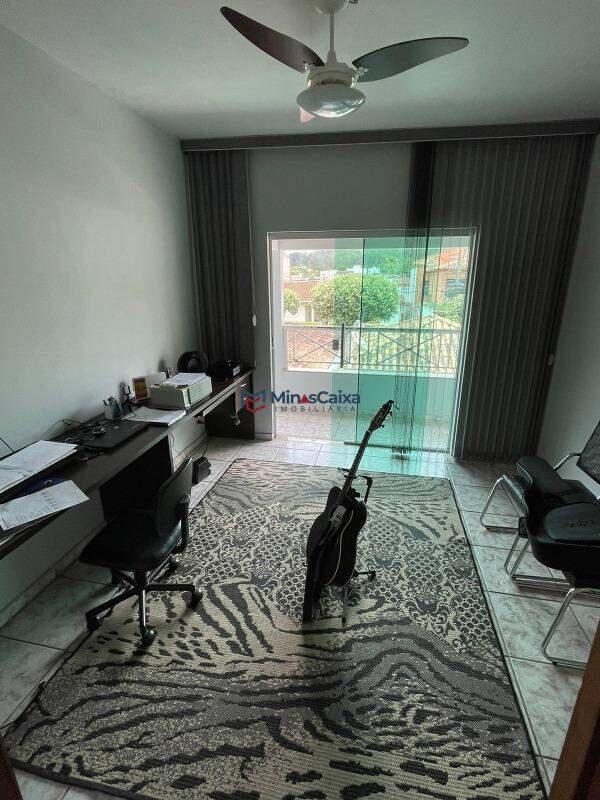 Casa, Giovanini, 4 Quartos, 3 Vagas, 1 Suíte