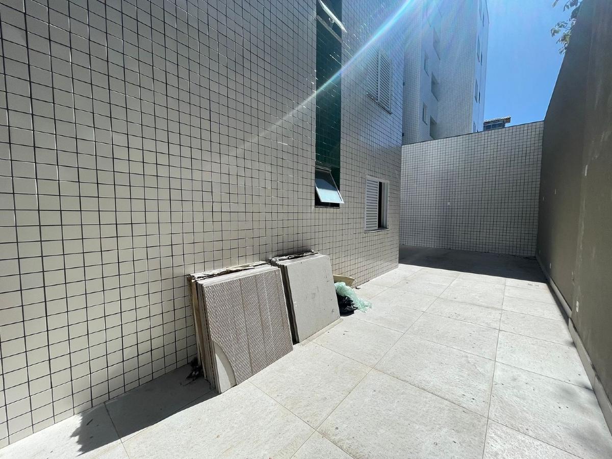 Apartamento, Sagrada Família, 3 Quartos, 2 Vagas, 1 Suíte