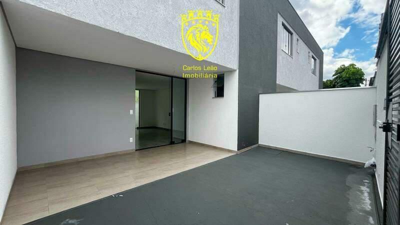 Casa, Candelária, 3 Quartos, 0 Vaga, 1 Suíte