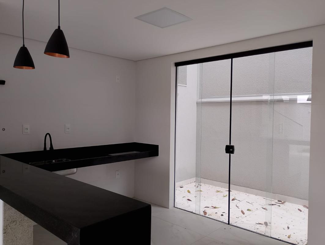 Casa, Planalto, 3 Quartos, 1 Vaga, 2 Suítes