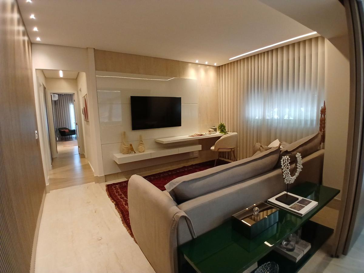 Apartamento, Funcionários, 3 Quartos