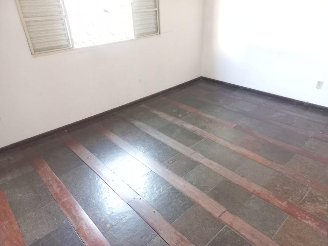 Casa, Planalto, 4 Quartos, 3 Vagas, 1 Suíte