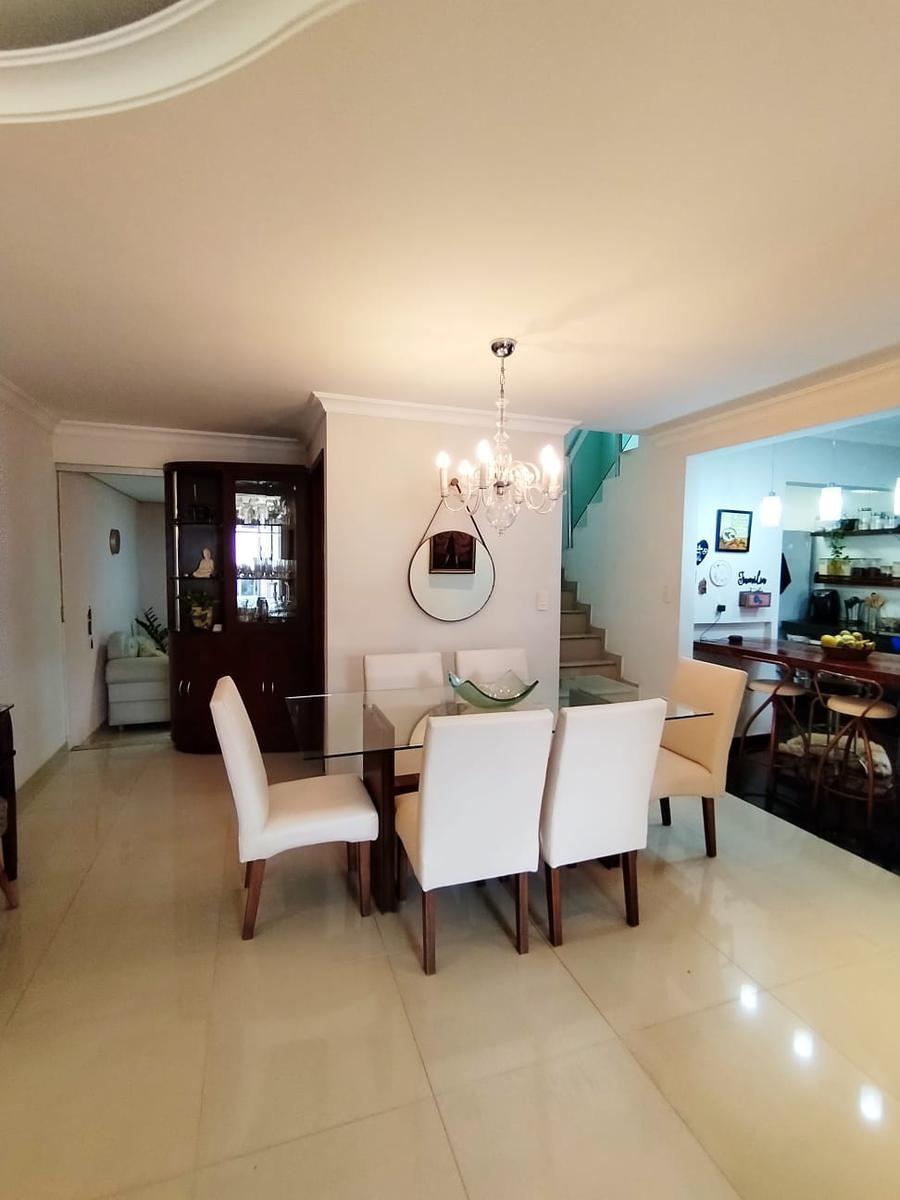 Casa, Cabral, 3 Quartos, 2 Vagas, 1 Suíte